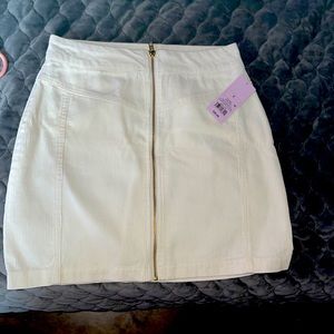 White skirt from wild fable